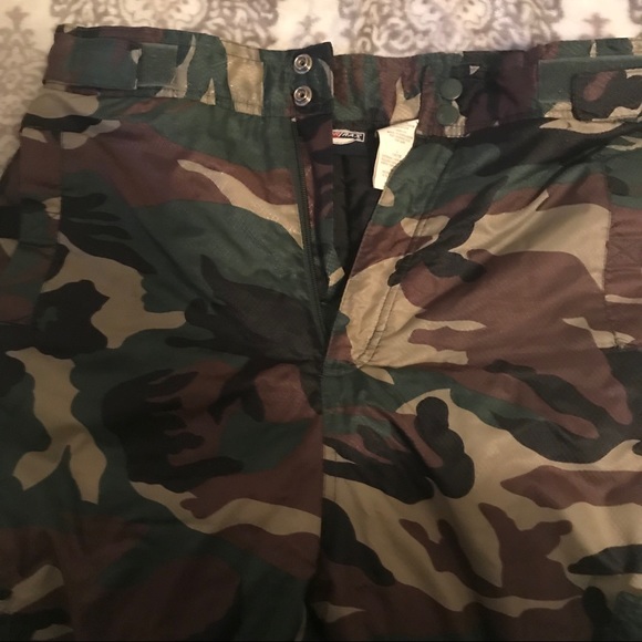 Army Pattern Snow Pants - Picture 2 of 4